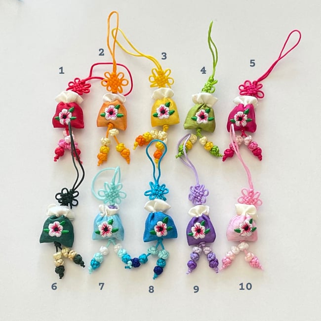 'flower pouch' korean traditional norigae charm