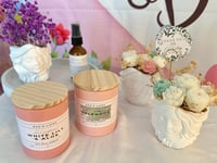 Image 3 of White Lily & Aloe 8oz Candle Jar