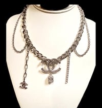 The “SANA” Chains Necklace