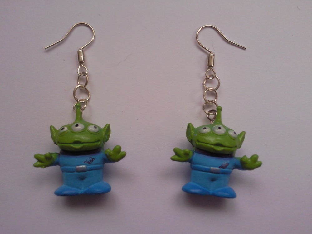 Toy story 2025 alien earrings