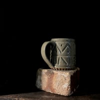 Image 3 of Script mug in celadon <<<