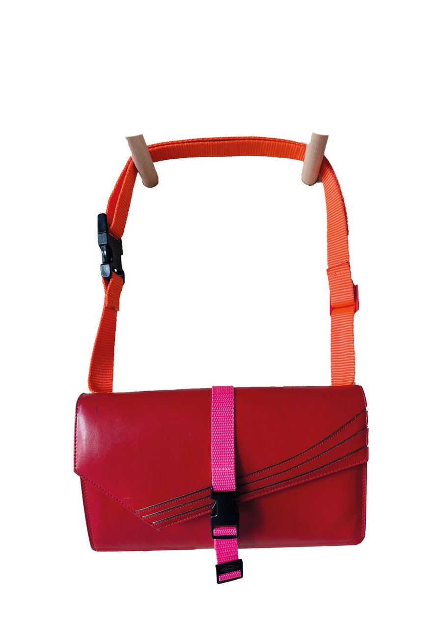 Image of Superstrap 13