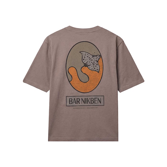 Image of NIKBEN DESERT BAR TEE MOLE
