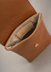 Image 4 of Leather Shoulder Bag – Camel