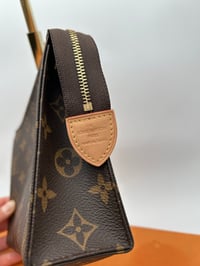 Image 5 of Louis Vuitton Monogram Toiletry Pouch 19