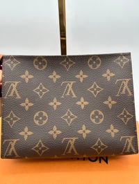 Image 10 of Louis Vuitton Monogram Toiletry Pouch 19