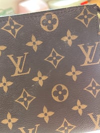 Image 4 of Louis Vuitton Monogram Toiletry Pouch 19