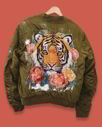 Image 2 of  VINTAGE TIGER ¥ BOMBER JACKET ¥ UNISEX ¥ UPCYCLED ¥ IBIZA