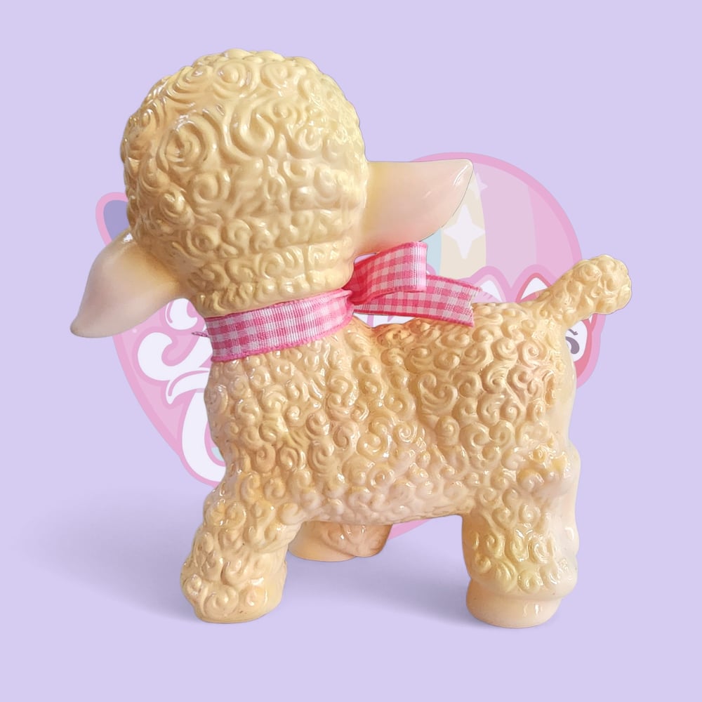 Image of Vintage Lamb yellow