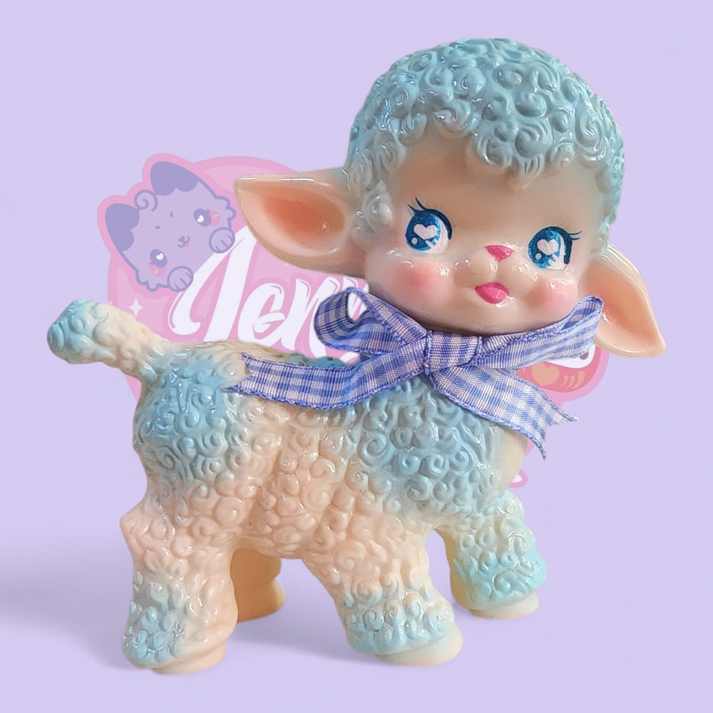 Image of Vintage Lamb blue
