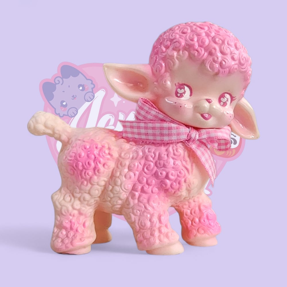 Image of Vintage Lamb pink
