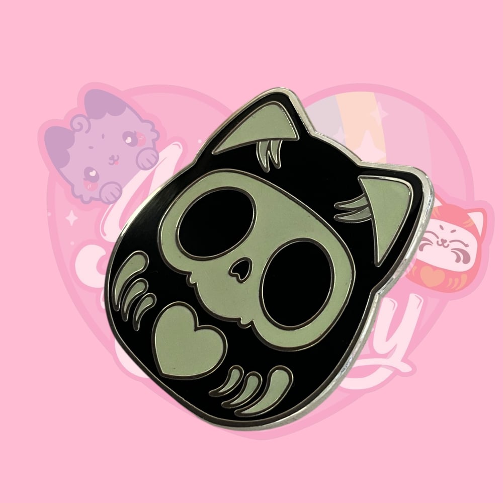 Image of Darumiau Pins