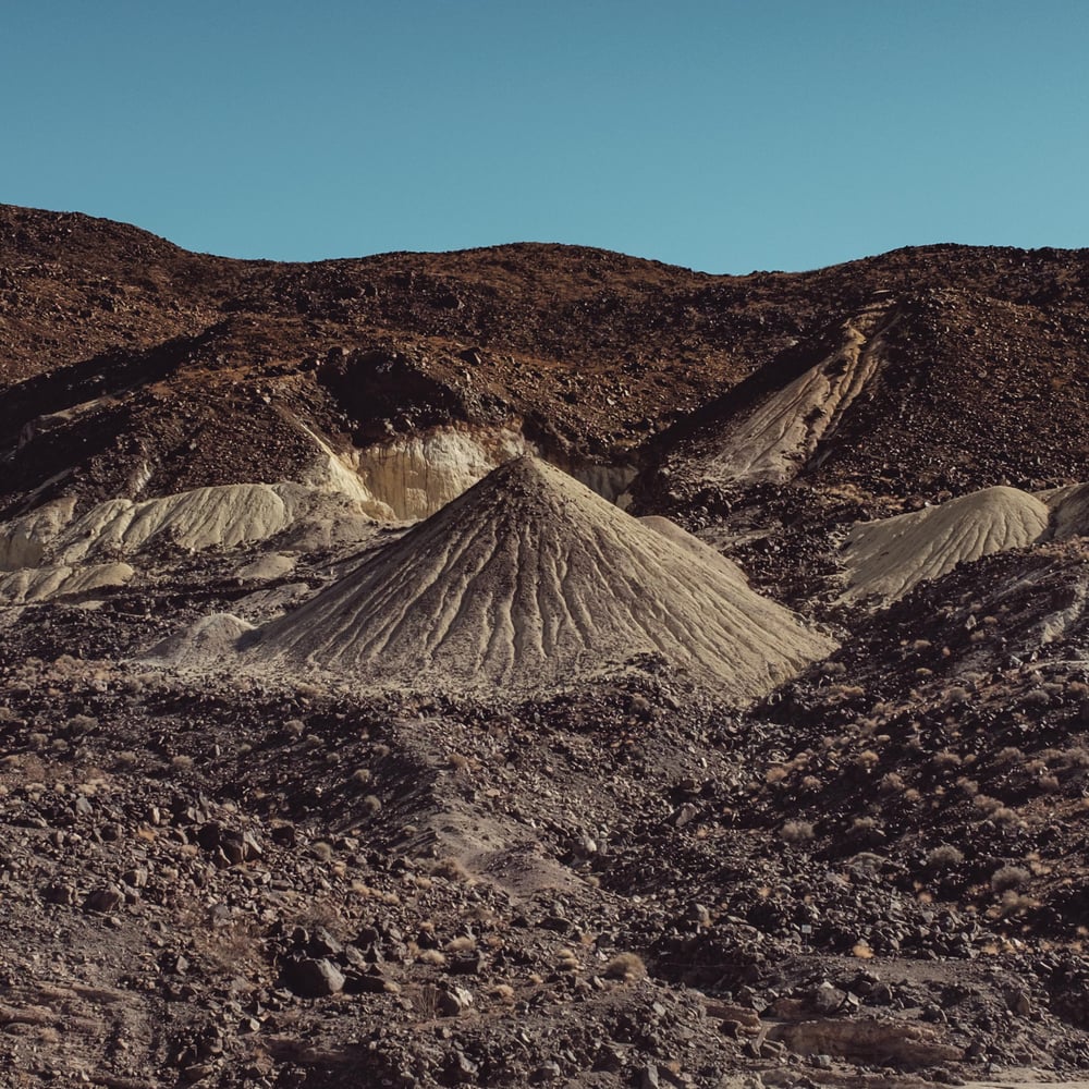 Image of Death Valley cone