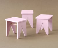 Image 3 of 1:6 low stool - pale pink