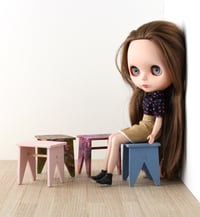 Image 2 of 1:6 low stool - purple+colors