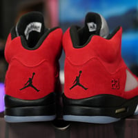 Image 5 of Jordan 5 Retro Raging Bull (2021)