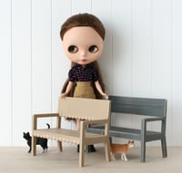 Image 3 of low bench for Blythe - beige 
