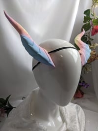 Image 3 of Tiefling | Rainbow Pastel | Large
