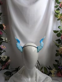 Image 2 of Tiefling | Ice Blue | Medium