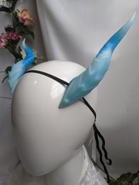 Image 1 of Tiefling | Ice Blue | Medium