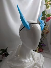 Image 3 of Tiefling | Ice Blue glitter | Medium
