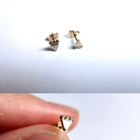 14K Gold Triangle with bangs ear studs(a pair)