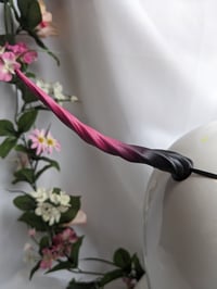 Image 1 of Unicorn | Rose Black | small