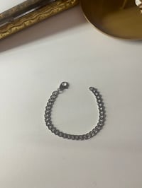 NEW SILVERY CHAIN 