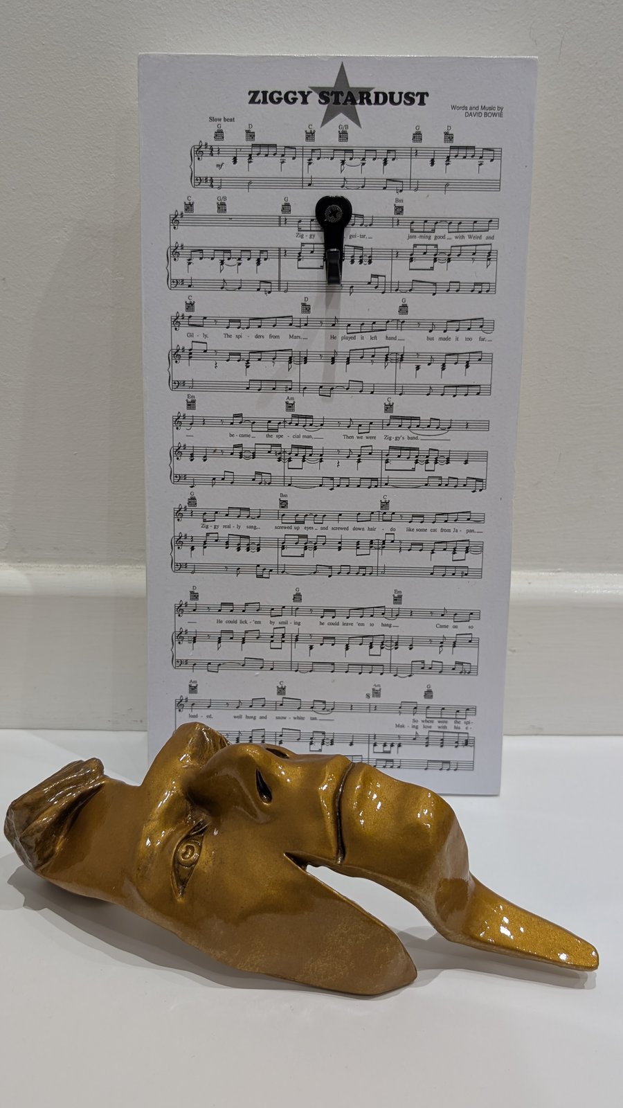 Deep Gold Resin 'Flash' - David Bowie Sculpture | BowieGallery