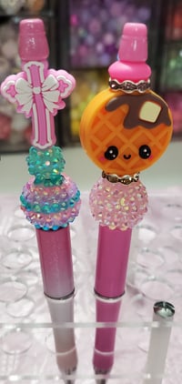 Image 2 of Assorted Focal Pens 2