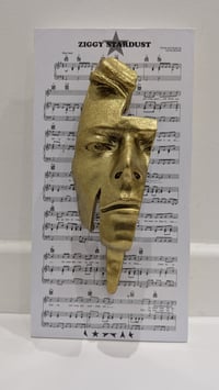 Image 13 of Gold Glitter Resin 'Flash' - David Bowie Sculpture