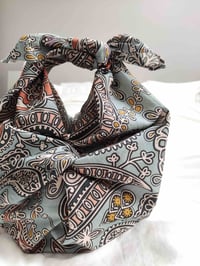 Image 4 of Furoshiki Paisley Garden L