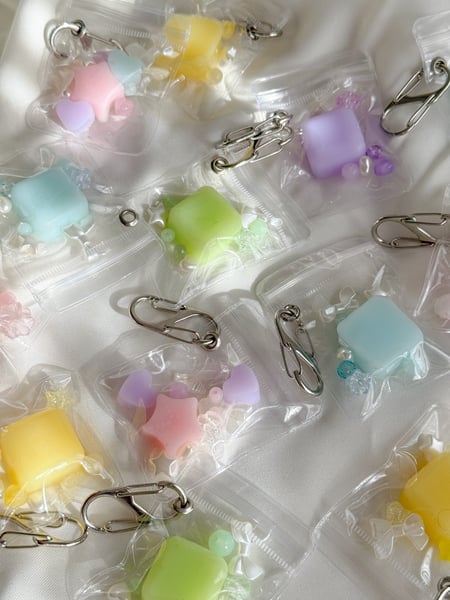 Image of rinamade taba sensory charms