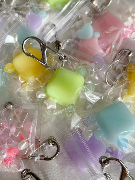 Image of rinamade taba sensory charms