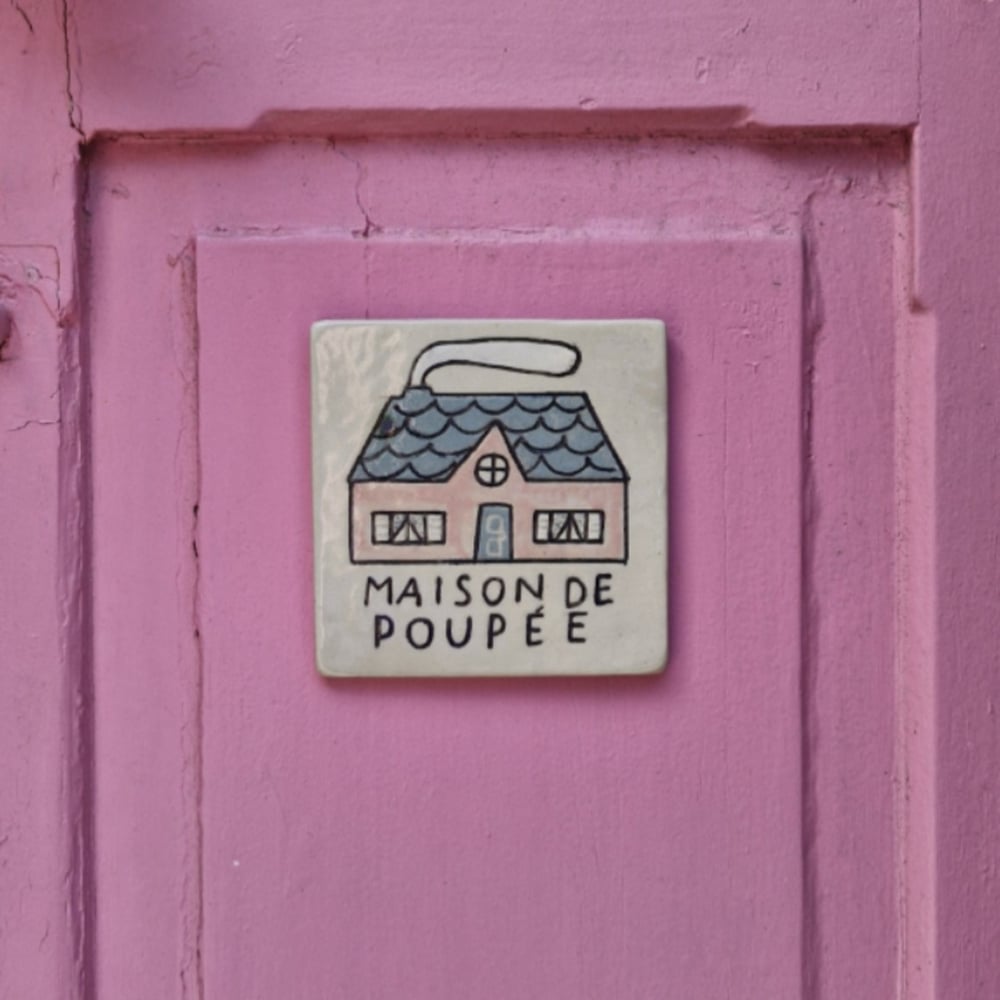 Image of La maison de poupée - plaque de maison