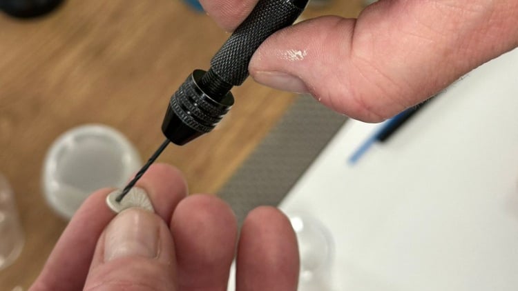 Image of Silver With a Touch of Gold - The Afterglow Pendant Jewellery Making Workshop 