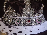 Image 4 of Monarchy in the UK - Oval pearl