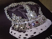 Image 2 of Monarchy in the UK - Oval pearl