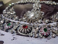 Image 6 of Monarchy in the UK - Oval pearl