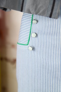 Image 4 of JUPE MARIN clair