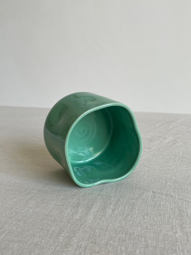 Image of Poppy mug green 