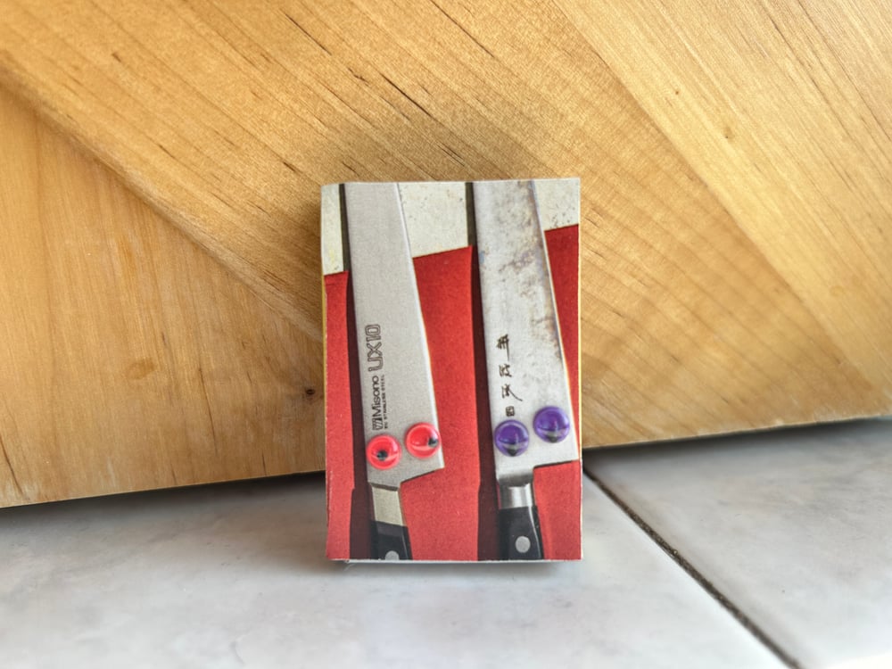 Image of matchbox - 2knifes