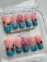 Image 2 of ZEBRA TIDE GARDEN 