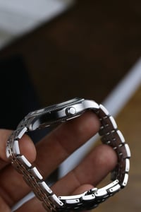 Image 7 of 1996 Oris Small Crown Pointer Date 7465 - Full Set - Freshly serviced - Automatic 654 Movement