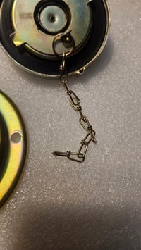 Image 6 of 72-76 240z 260z 280z Fuel cap/base/chain - Re-plated 
