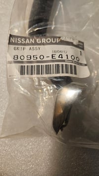 Image 2 of 70-73 240z Door pull strap w/caps - NOS