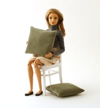 Image 2 of 1:6 pillows