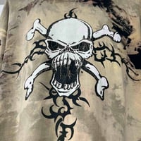 Image 2 of Tribal Skull & Crossbones 90s XL