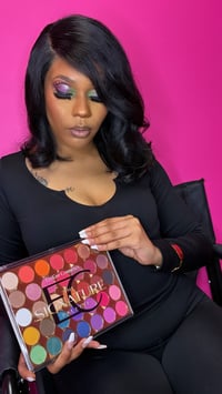 Image 2 of The Signature Palette 