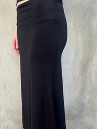 Image 5 of Essential Viscose Jersey Skirt — Black Uma 